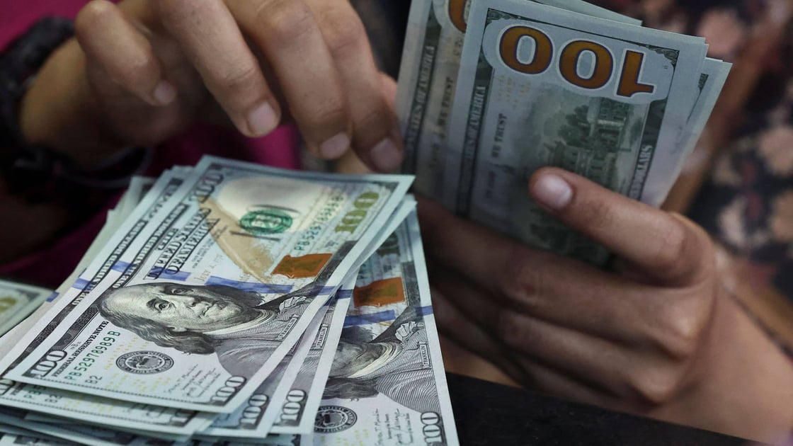 Paterson - Trump and the US dollar - cropped-min