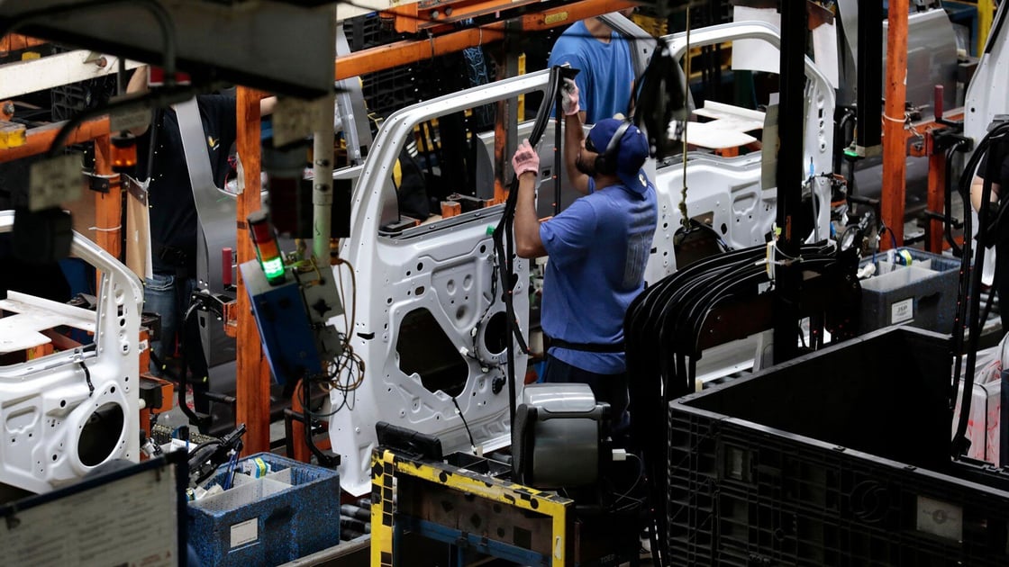 Tabarias + Hardwick - Industrial policy